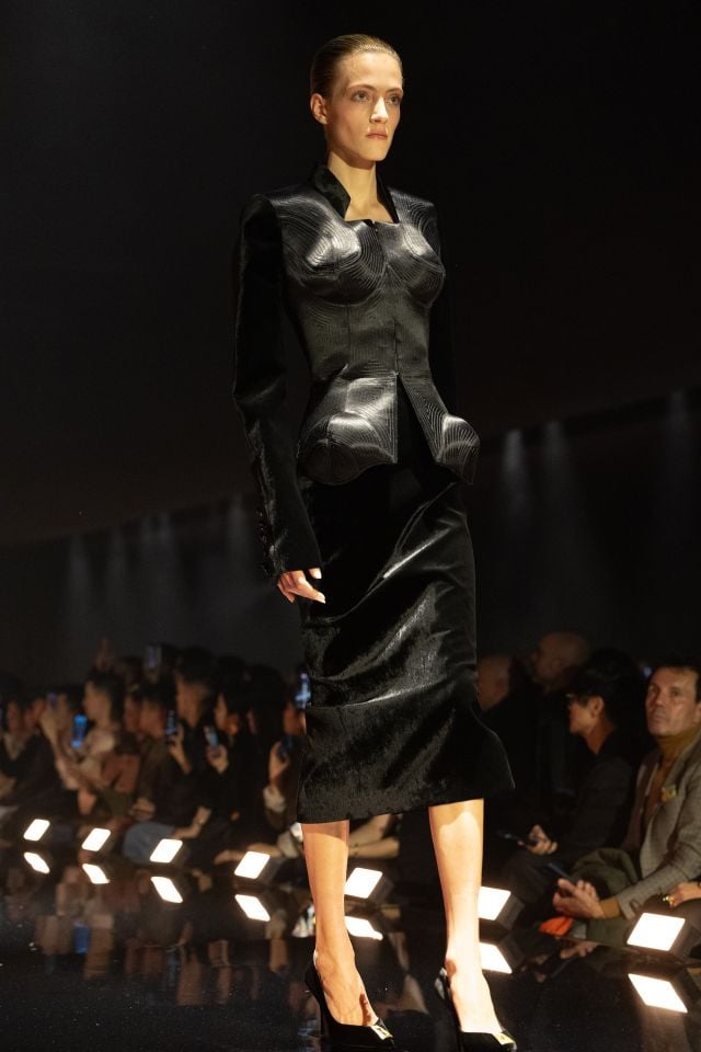 عرض أزياء Schiaparelli لخريف/شتاء 2026-2027