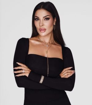 نادين نسيب نجيم تستعرض وشمها الأول