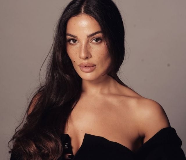 نادين نسيب نجيم تستعرض وشمها الأول