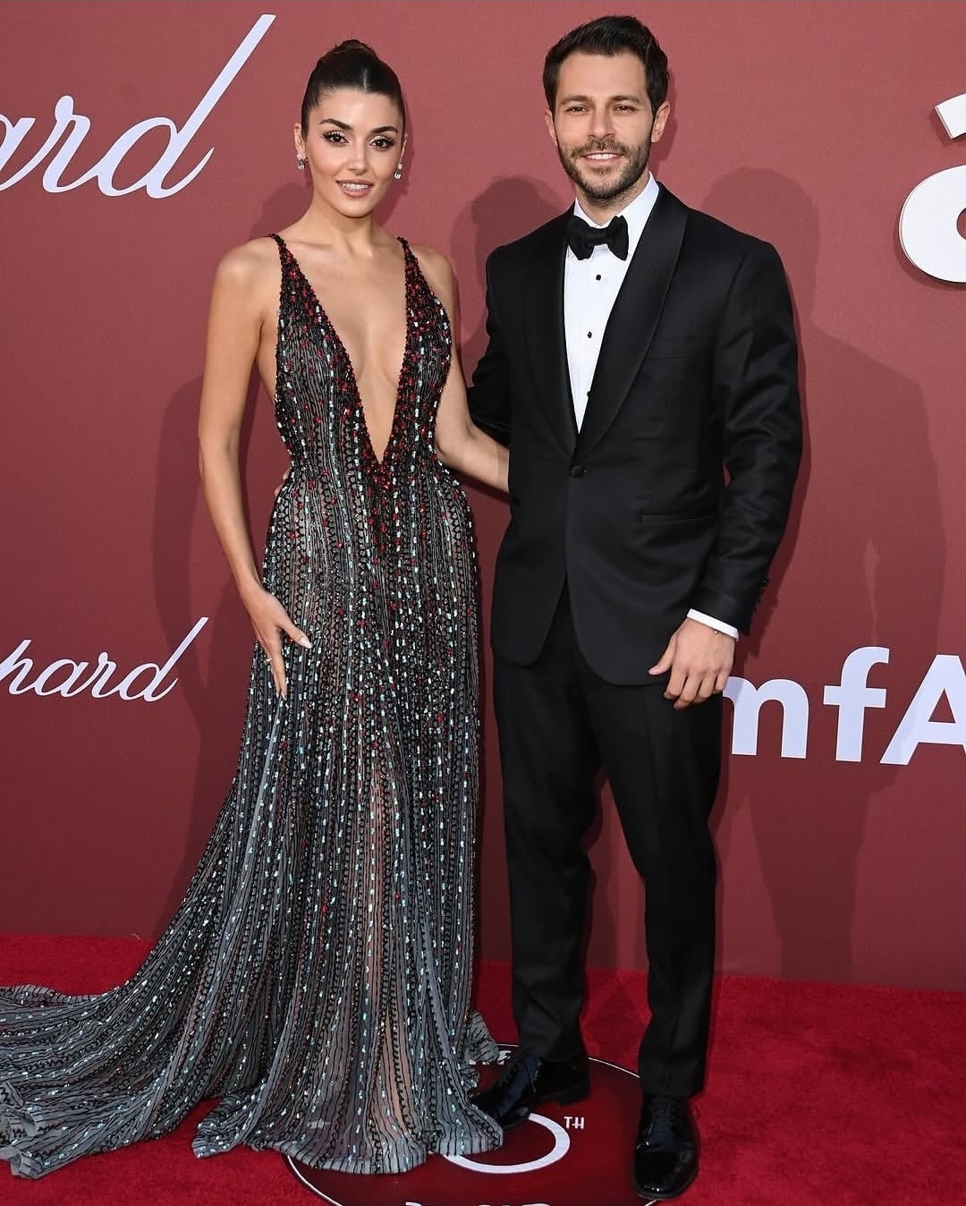 هاكان سابانجي يدافع عن حبيبته السابقة هاندة أرتشيل 