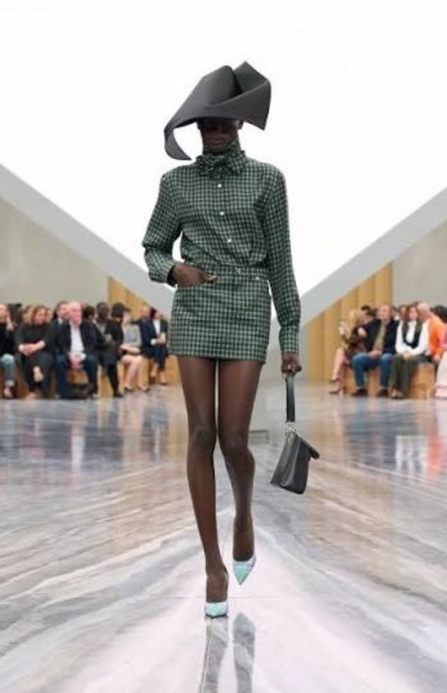 فساتين ناعمة في مجموعة ربيع وصيف 2026