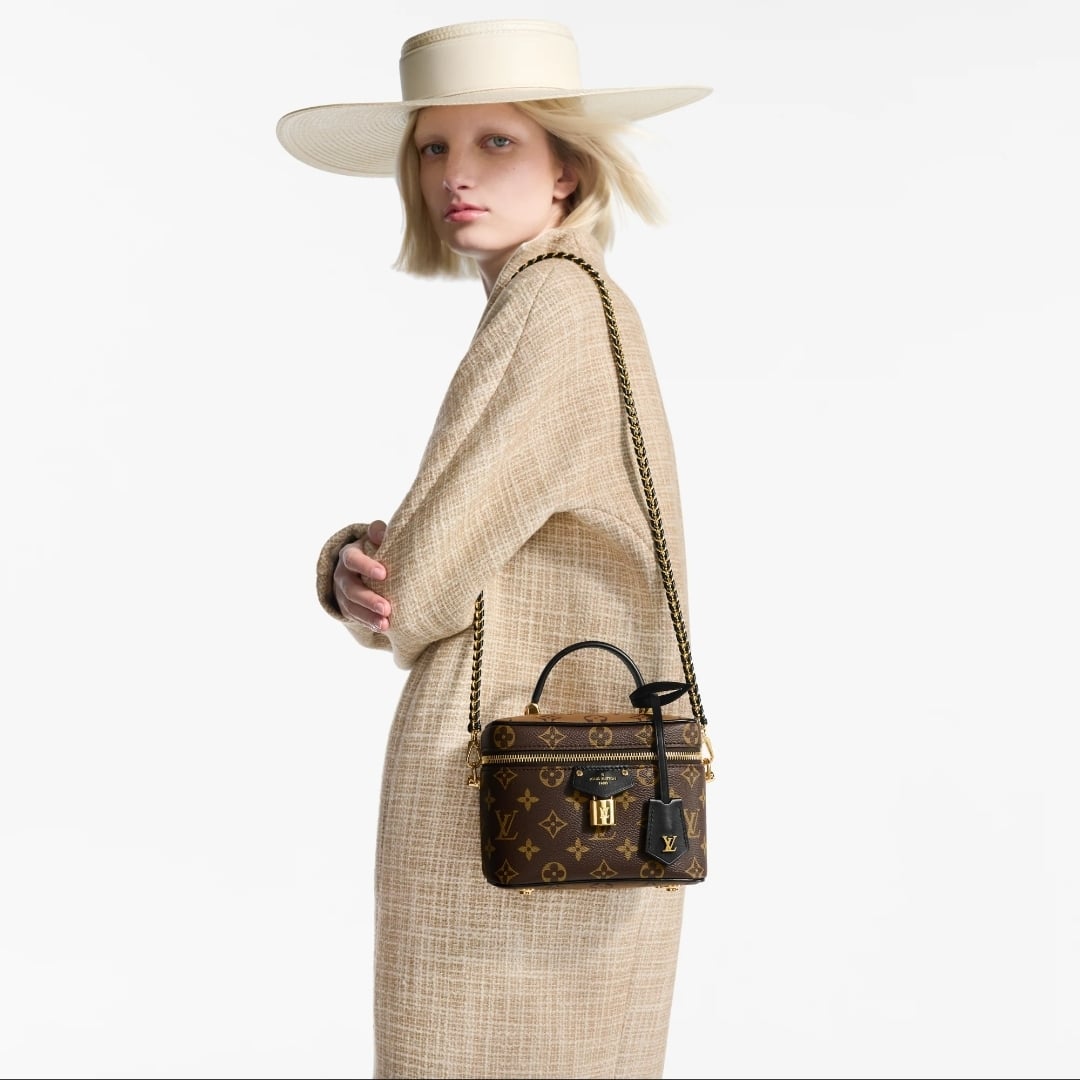 حقيبة الـVanity من أبرز صيحات هذا الموسم