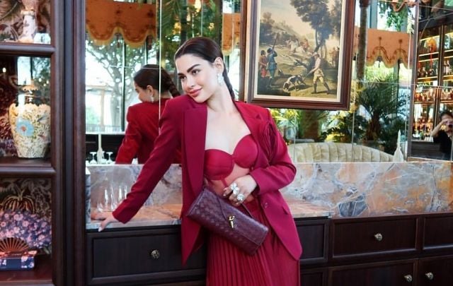 روان بن حسين تلهو مع طفلتها بفيديو لطيف