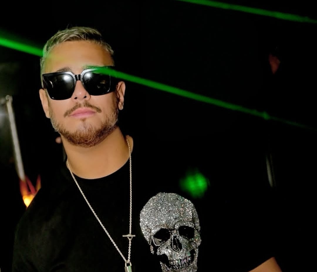 تطورات جديدة في قضية سعد لمجرد تكشفها محاميته