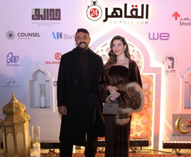 يارا السكري بالفستان المخملي البنّي… فخامة بطابع شرقي