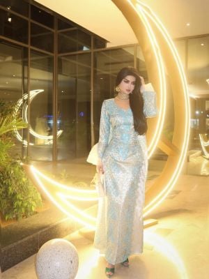 أناقة الشرق واللمسة العصرية: أبرز إطلالات الشهيرات العربيات هذا الأسبوع