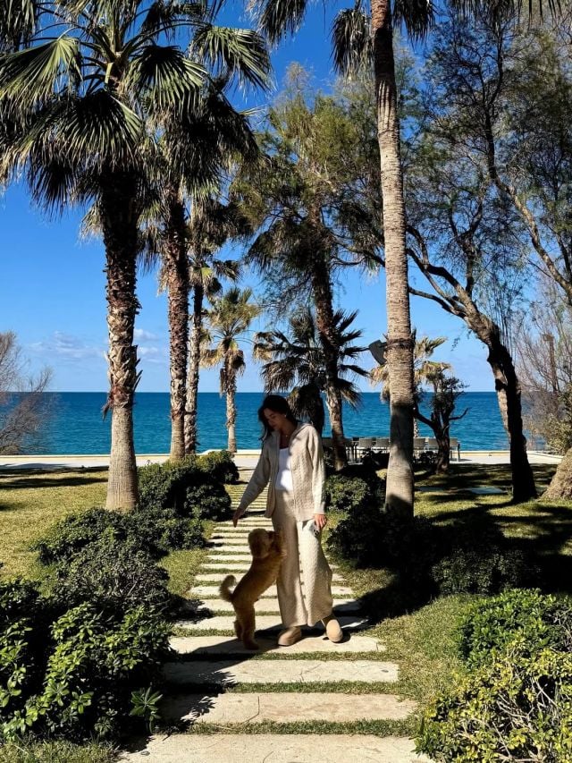 أناقة هادئة بالألوان المحايدة على طريقة زين قطامي