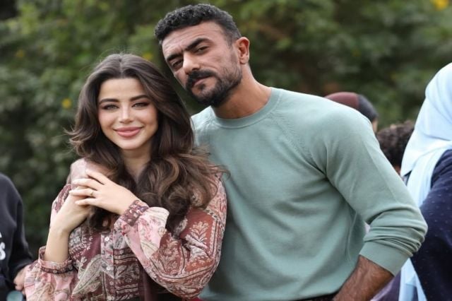 من الدنيم إلى فستان الزفاف... إطلالات يارا مع أحمد العوضي 