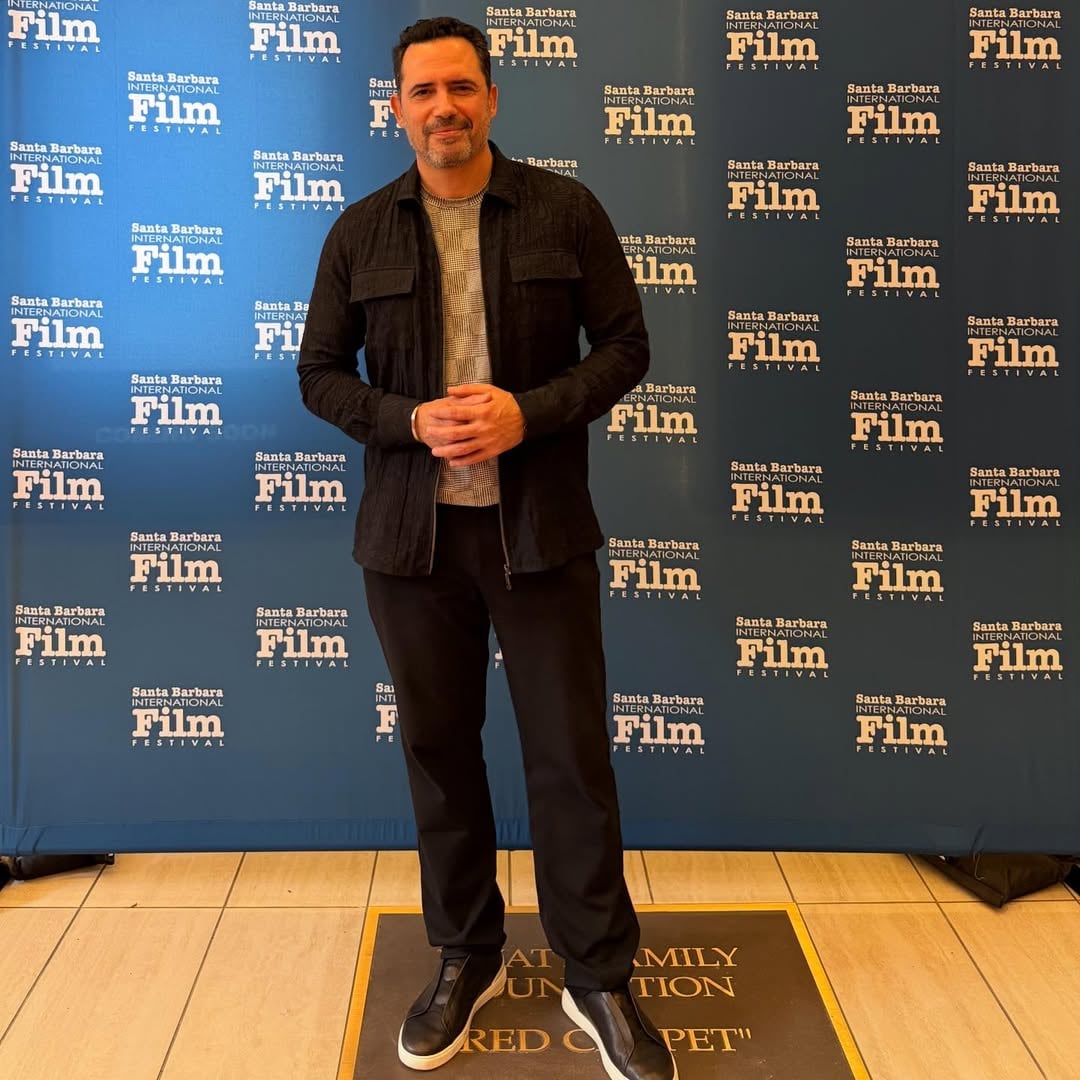 ظافر العابدين يودّع شقيقه بصور خاصة 