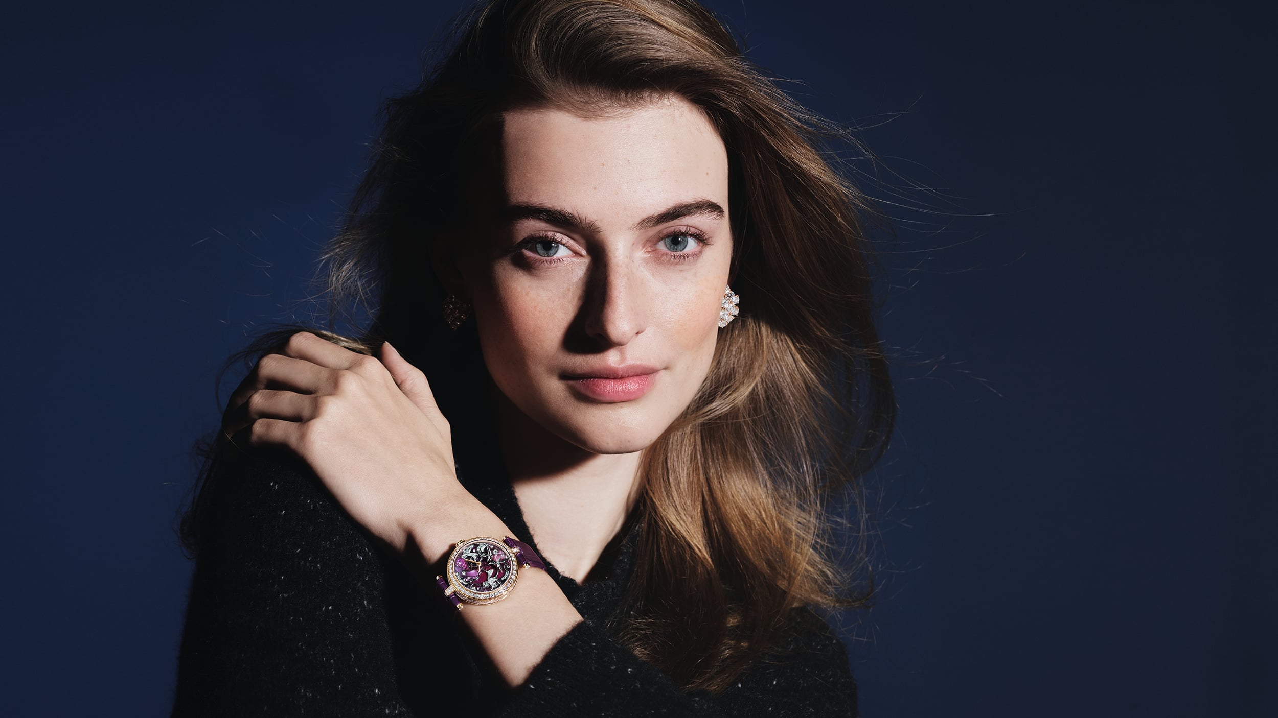 ساعة لايدي روتروفاي سيليست ذهب وردي، ذهب أبيض، سافير زهري، عرق اللؤلؤ الأبيض، ماس، مينا، رسم مصغّّر، حركة ميكانيكية ذات تعبئة يدوية