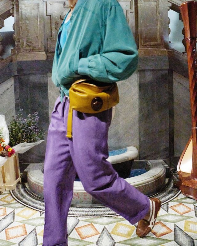 فيرساتشي ربيع صيف 2026 – أونيتسوكا