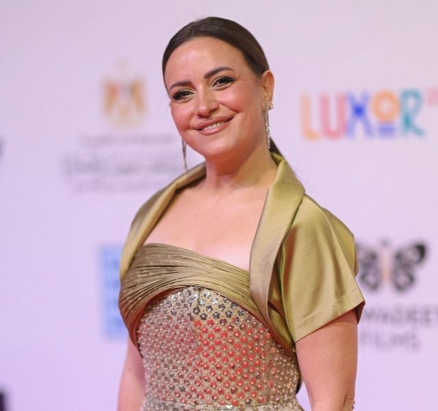 خالد الصاوي يشعل افتتاح مهرجان الأقصر للسينما الأفريقية بالجلباب الصعيدي (صور)