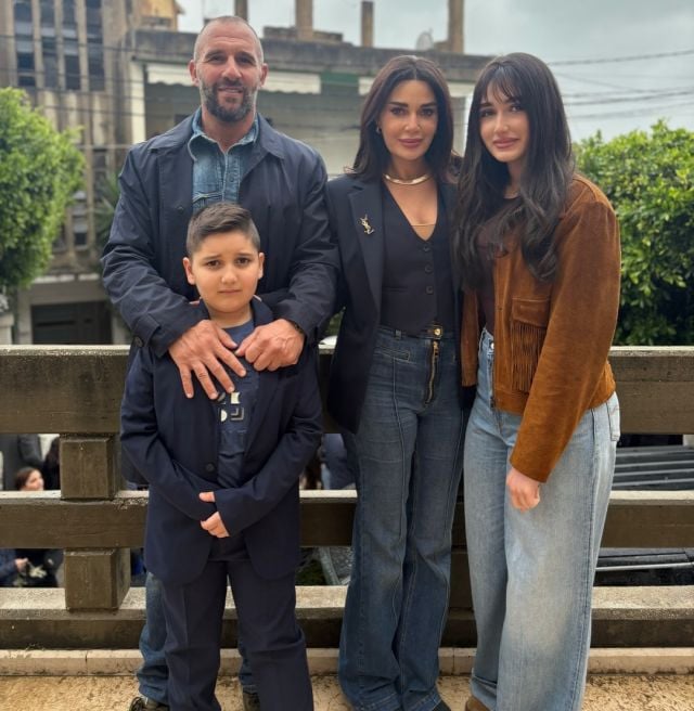 سيرين عبد النور مع عائلتها في لبنان