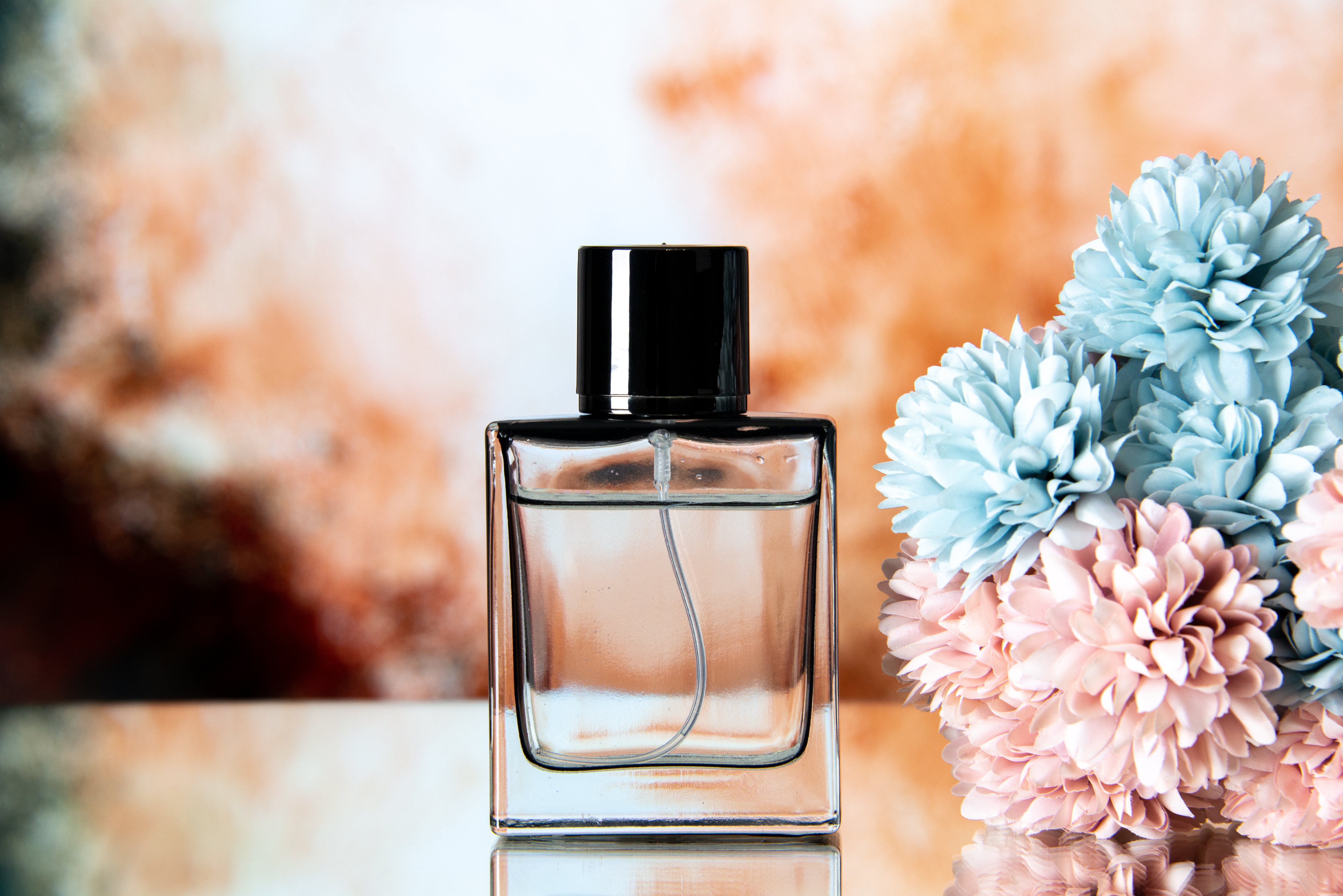  رؤية العطر في المنام للمرأة