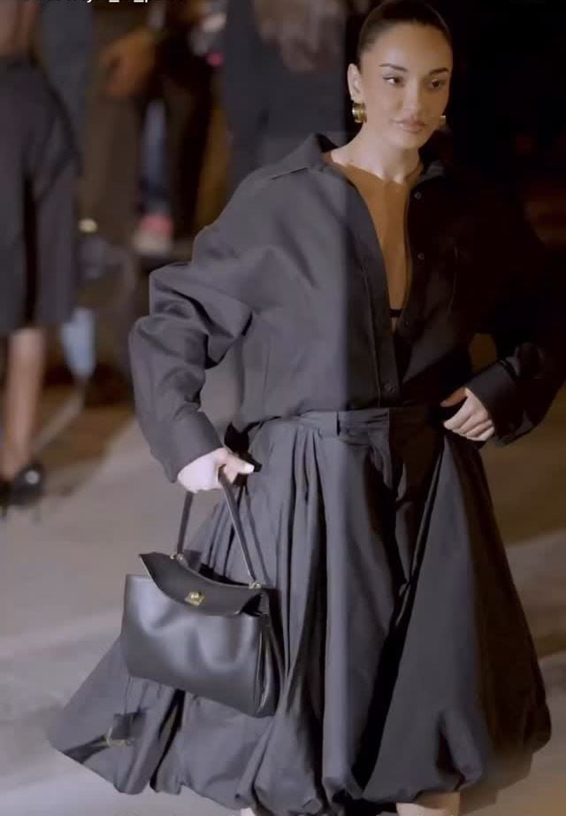 أمينة معادي: الأسود رمز الأناقة