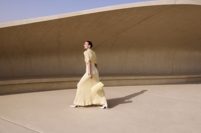 Harvey Nichols من مجموعة يوم الزفاف