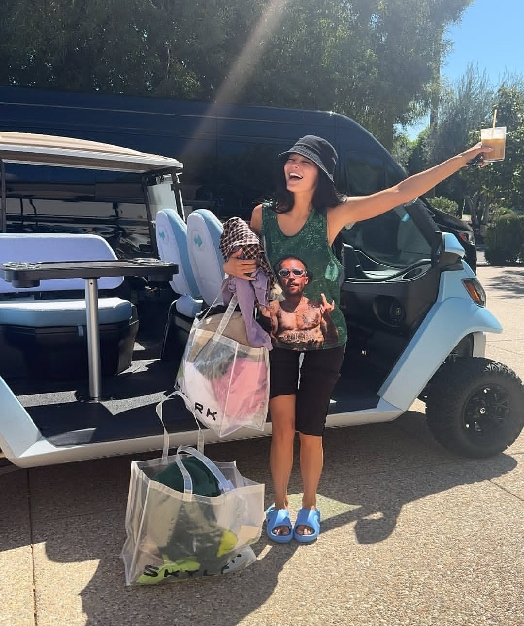 كايلي جينر بتيشرت جاستين بيبر كايلي جينر بتيشرت جاستين بيبر