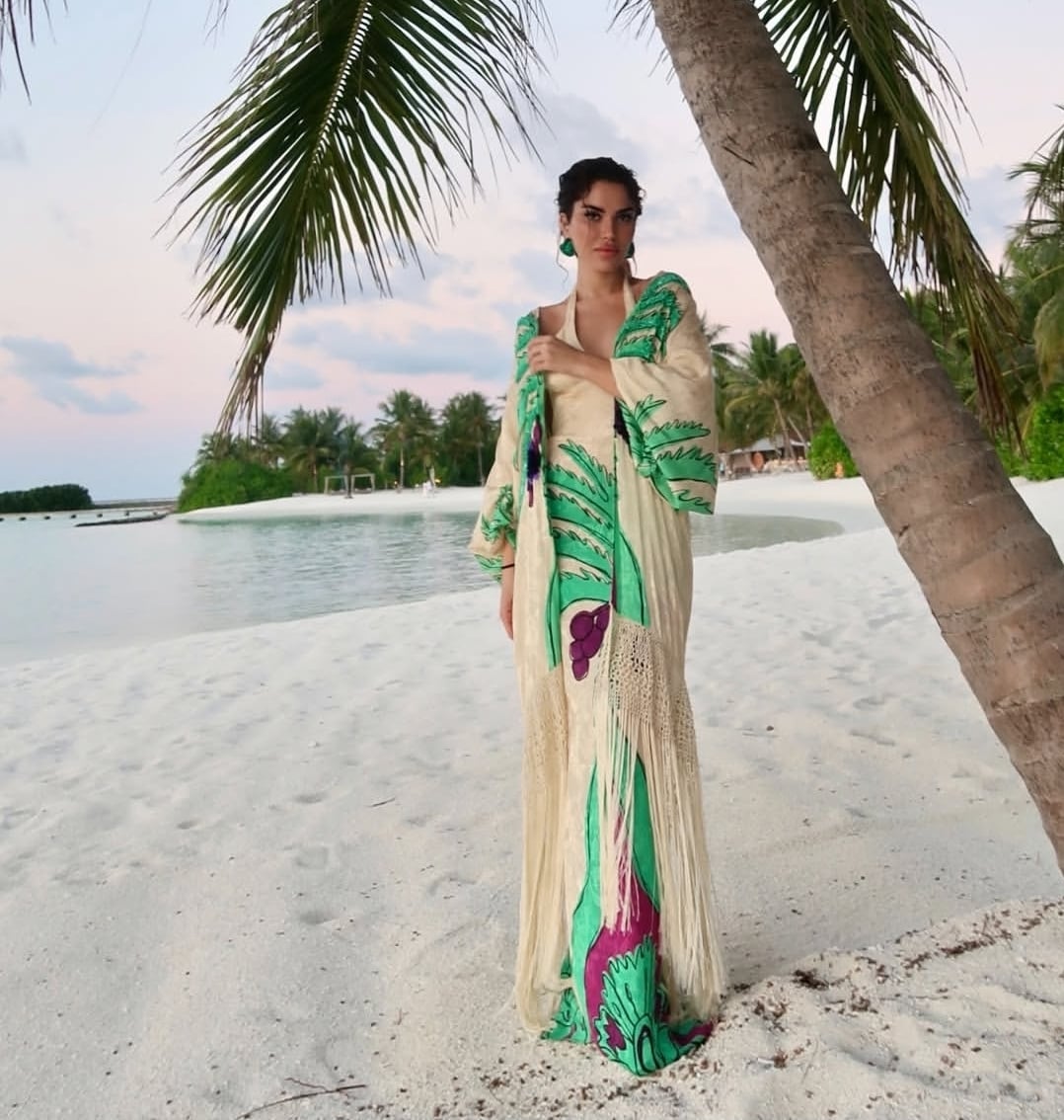 نجود الرميحي تختار الألوان الهادئة والزاهية