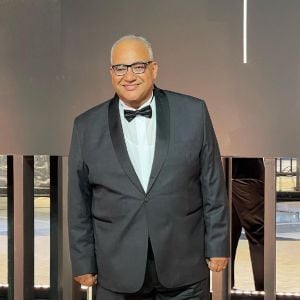 تحذير من صنّاع فيلم "ابن مين فيهم" لليلى علوي وبيومي فؤاد (فيديو)