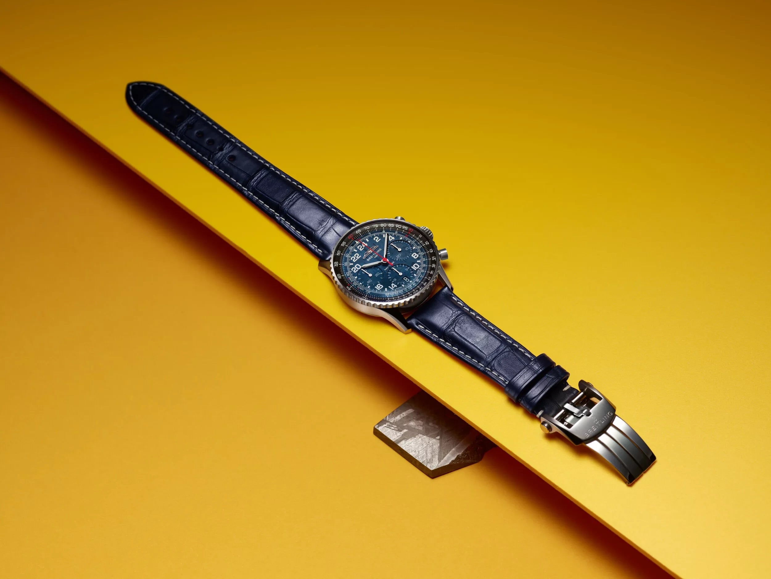 ساعة Navitimer Cosmonaute Artemis II من Breitling