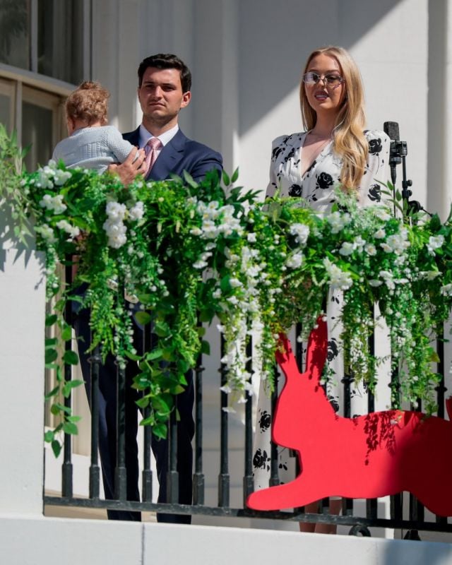 تيفاني ترامب وزوجها وابنهما ألكسندر 