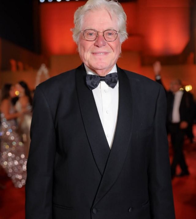 وزارة الثقافة المصرية تعلّق على أخبار استبعاد حسين فهمي من مهرجان القاهرة