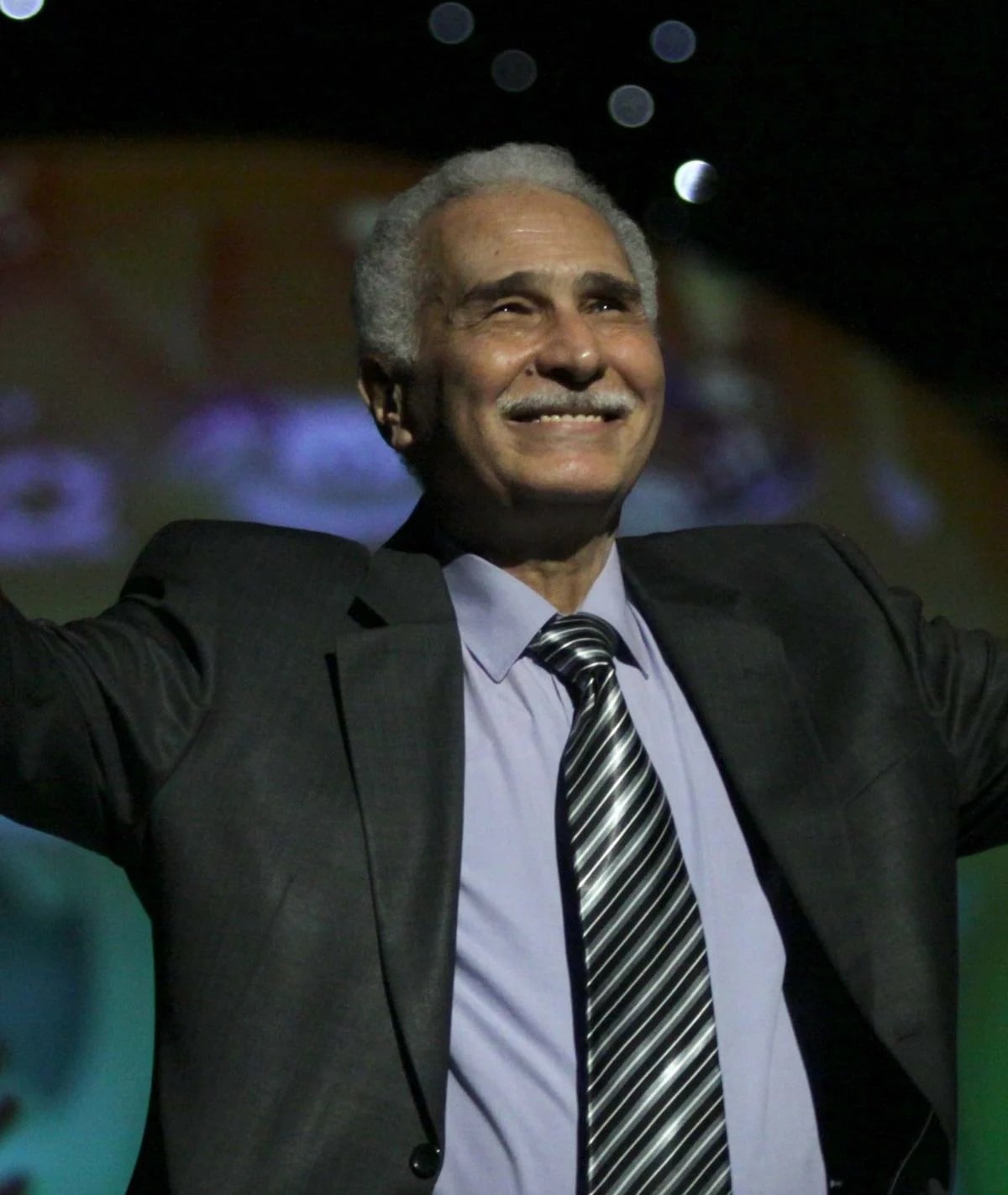 نجل عبد الرحمن أبو زهرة يكشف تفاصيل استغاثته لإنقاذ والده