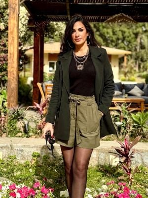 إلهام وجدي تكشف عما تعلّمته من كريم فهمي وتكشف سرّاً عن زوجته (فيديو)