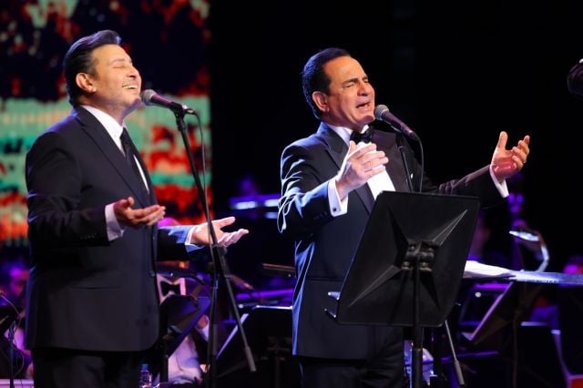 محمد ثروت يطلب الدعاء لصديقه هاني شاكر