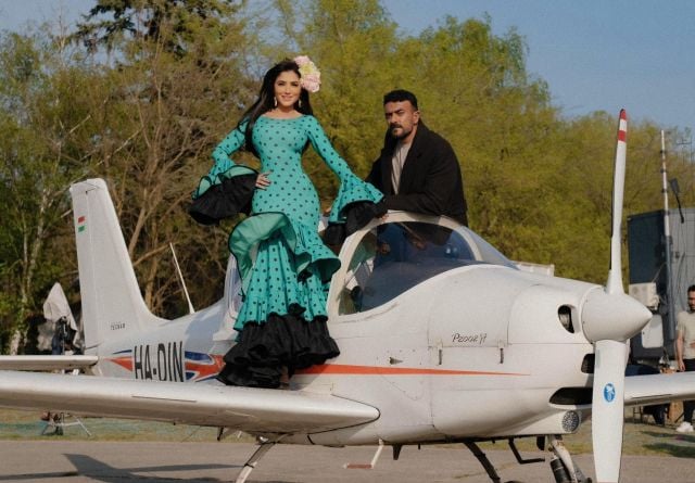  أحمد العوضي ومي عمر يشوّقان الجمهور لفيلمهما الجديد (فيديو)