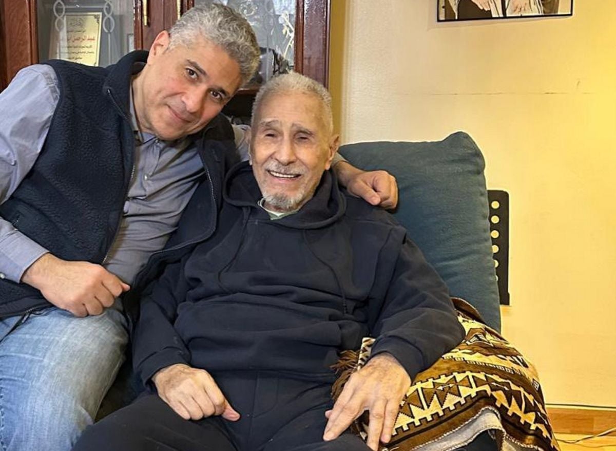  نجل عبد الرحمن أبو زهرة يطلب الدعاء لوالده لهذا السبب