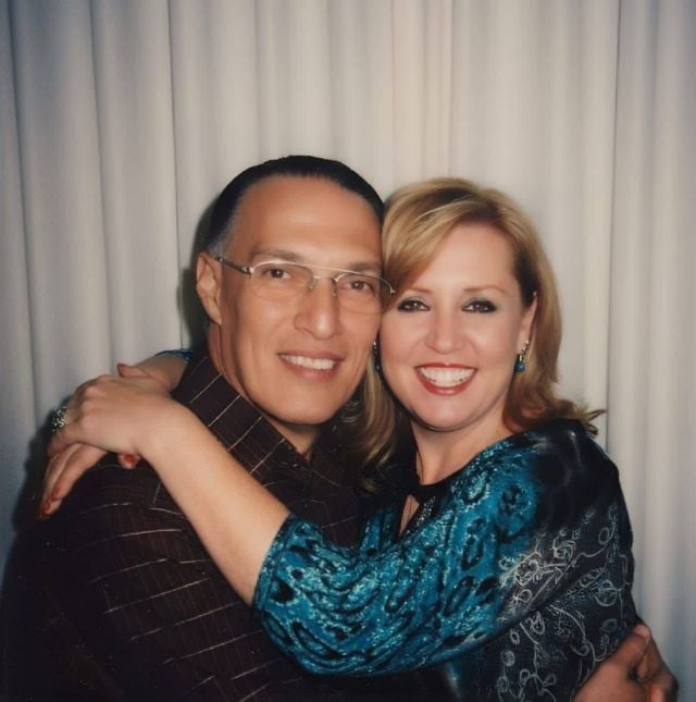 جانو فغالي مع زوجها