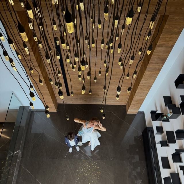 ميريام فارس تحتفل مع أسرتها بعيد الفصح