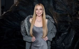 القبض على زوجة أب ليندسي لوهان... اعتدت على طليقها