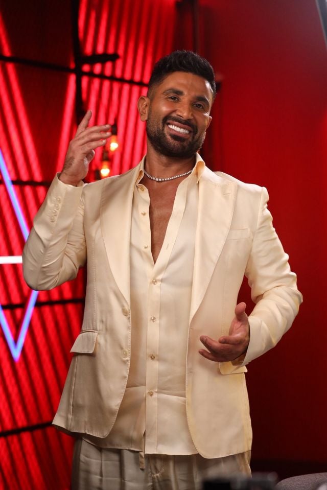 أحمد سعد يكشف عن ألبومه الأول ضمن مشروع الألبومات الخمسة (فيديو)