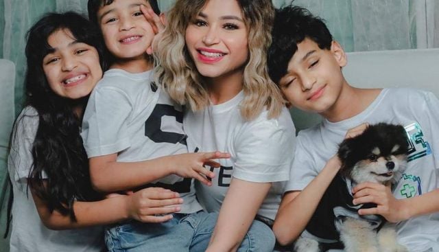 نهى نبيل وأولادها