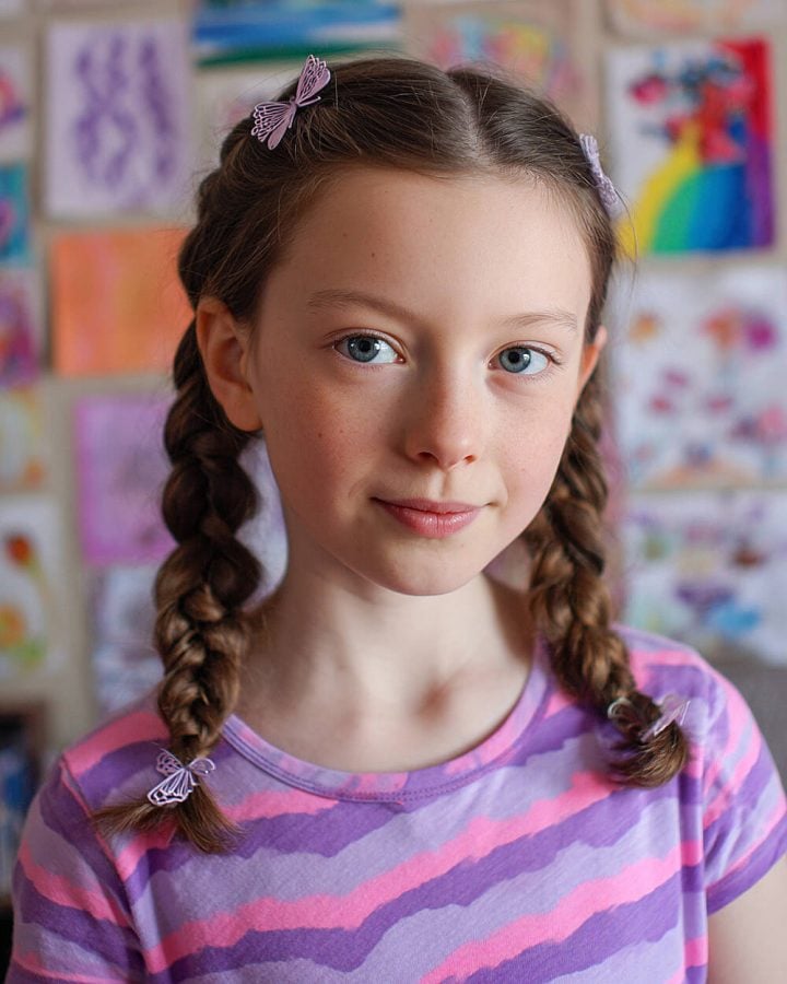 تسريحة ذيل حصان مزدوجة