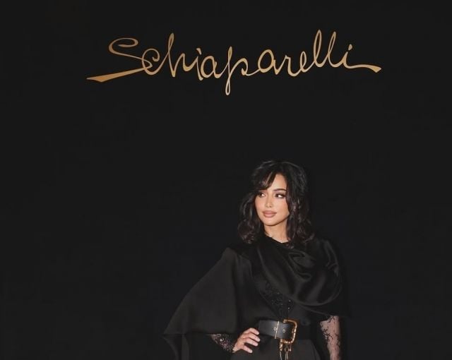 بسمة بوسيل بإطلالة مونوكرومية عصرية 