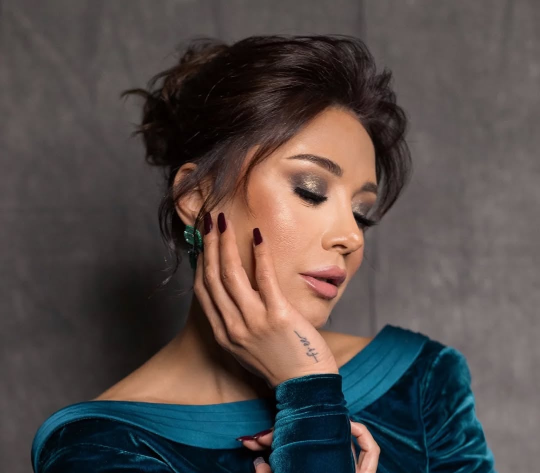 كاريس بشار تستمتع بوقتها مع إبنها الوسيم (صور)