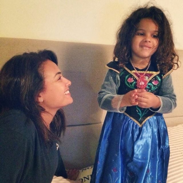 هند صبري فخورة بابنتها