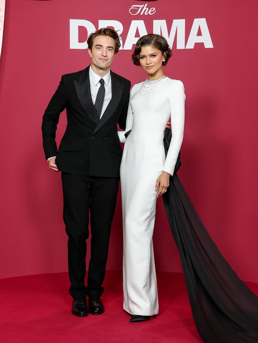 زيندايا تروّج لفيلمها الجديد بإطلالة ذكية