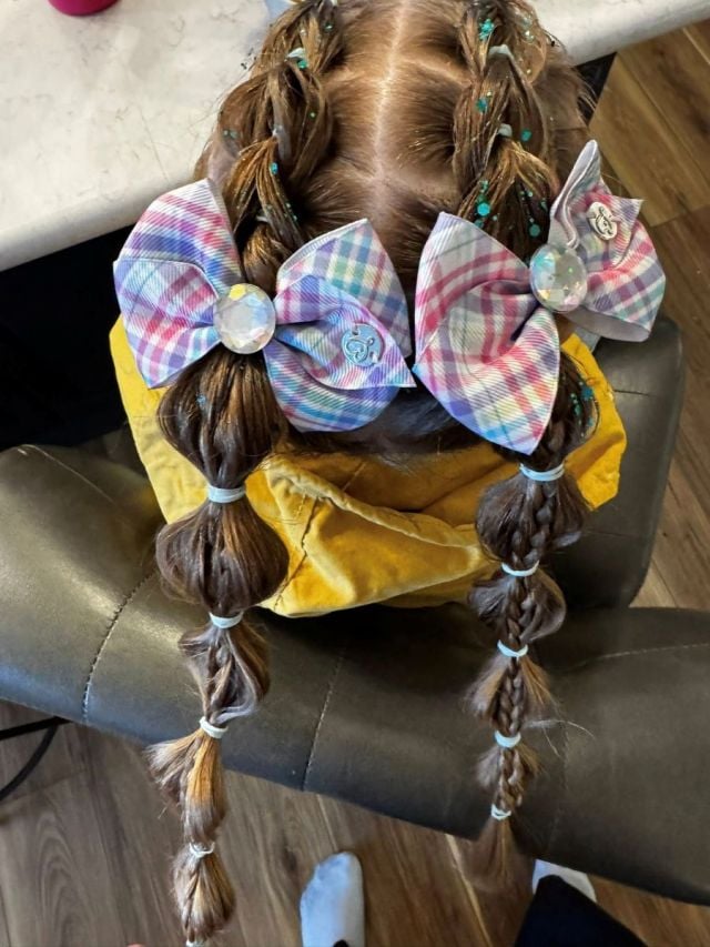 تسريحة الضفرتين المنتفختين