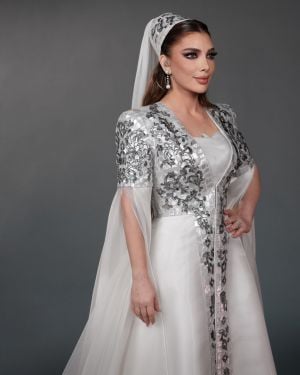  أصالة تعلّق على صبغ زوجها شعره (فيديو)