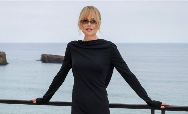 النجمات بإطلالات ناعمة في عرض Chanel Cruise 2026/2027