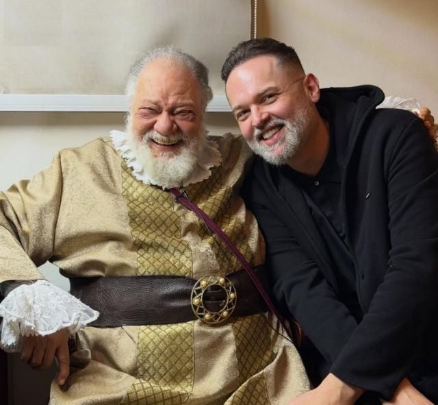 مفاجأة ليحيى الفخراني في يوم ميلاده بكواليس 