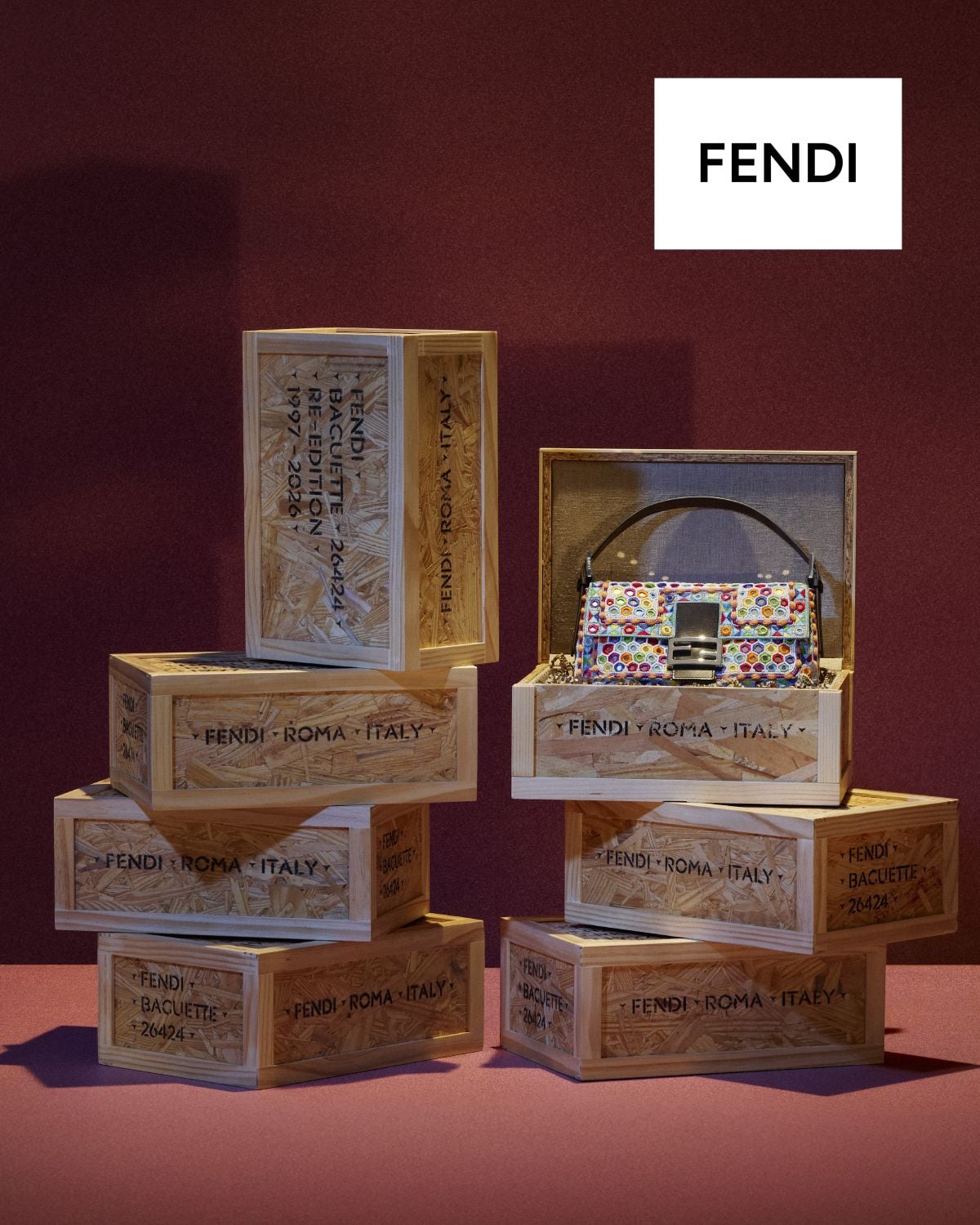 Fendi تعيد إصدار حقيبة Baguette: تعبير شخصي عن كل امرأة 