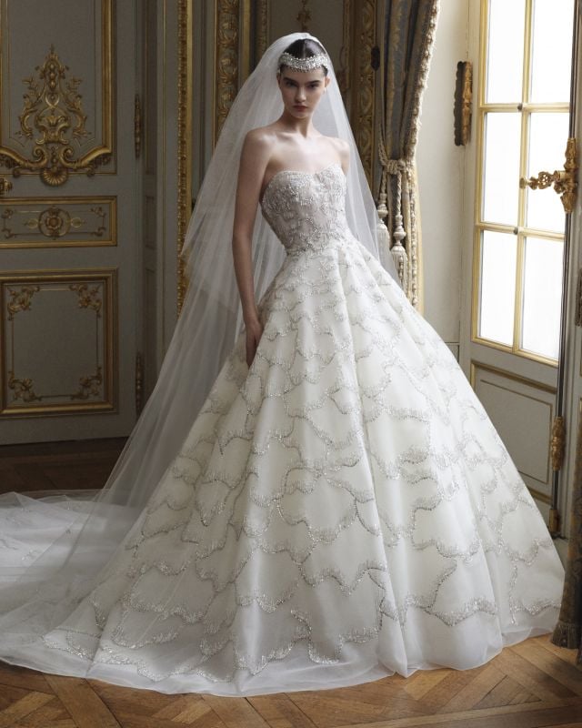 من مجموعة ELIE SAAB BRIDAL ربيع وصيف 2027