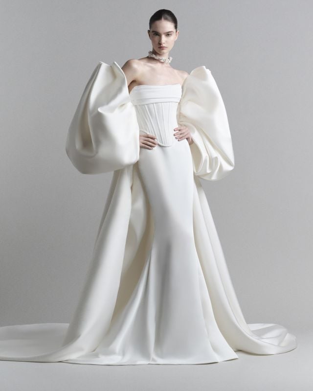 من مجموعة ELIE SAAB BRIDAL ربيع وصيف 2027