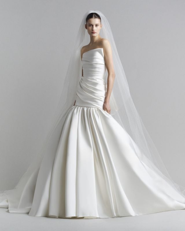 من مجموعة ELIE SAAB BRIDAL ربيع وصيف 2027