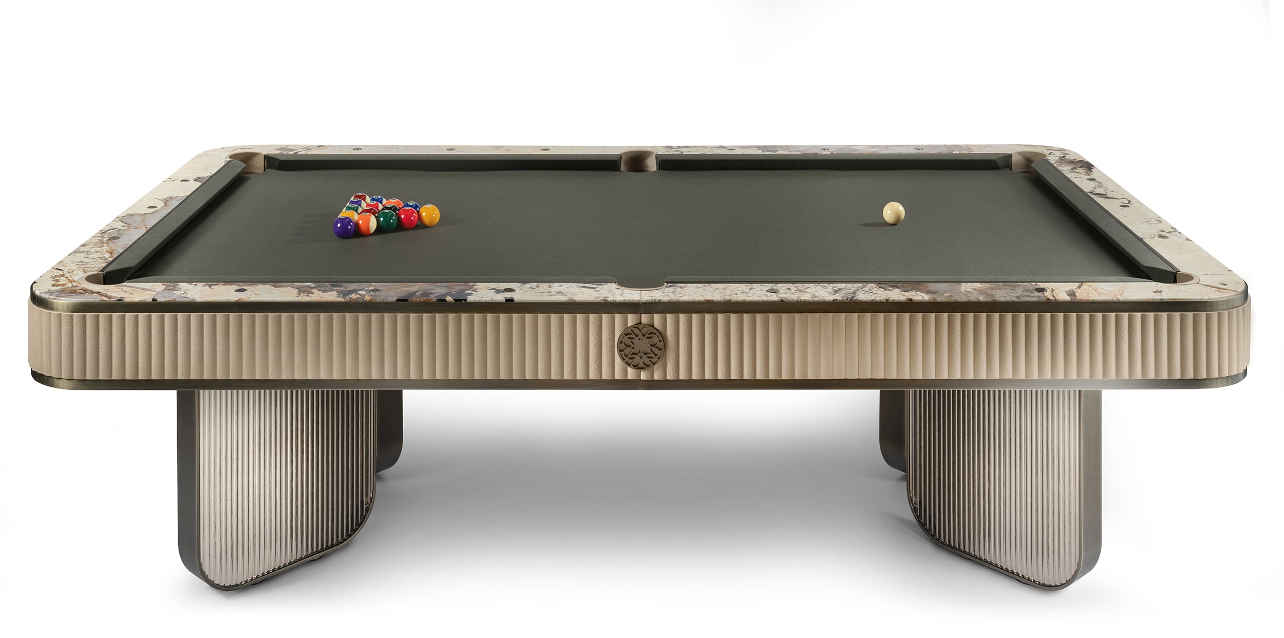 إيلي صعب × إمباتيا طاولة بلياردو